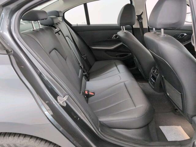 BMW 3-Serie 318 dA Berline G20 CUIR-LED-NAVI-PARKING AV&AR
