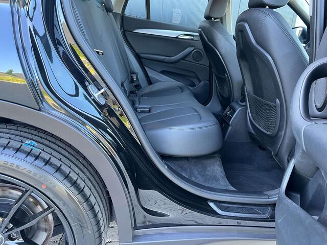 BMW X1 2.0 dA sDrive18 Leder/Navigatie-Pro/Carplay/PDC...