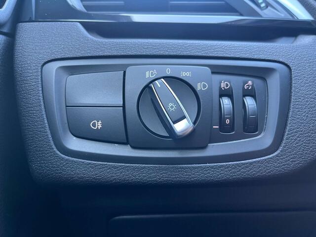 BMW X1 2.0 dA sDrive18 Leder/Navigatie-Pro/Carplay/PDC...