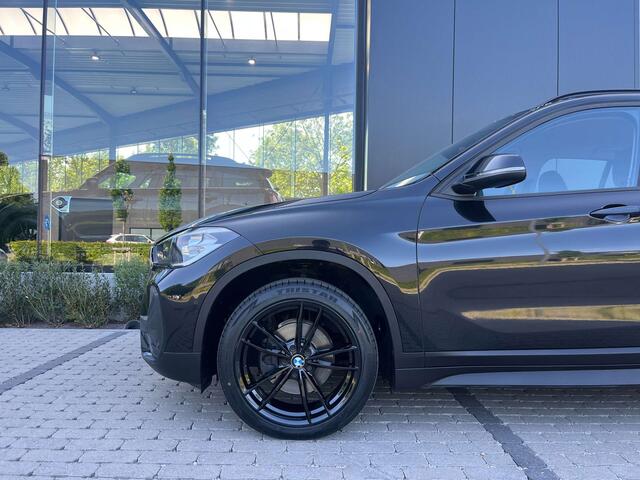BMW X1 2.0 dA sDrive18 Leder/Navigatie-Pro/Carplay/PDC...