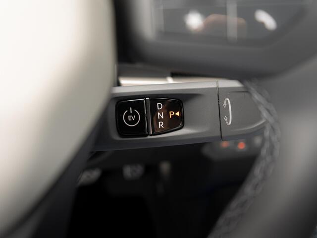 KIA EV3 GT-PlusLine 81.4 kWh | OP VOORRAAD| Schuifkanteldak | Stoel ventilatie |