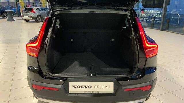Volvo XC40 Essential, T2 automatic, Benzine + Navi + Park Assist + ....