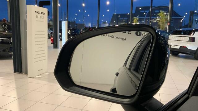 Volvo XC40 Essential, T2 automatic, Benzine + Navi + Park Assist + ....