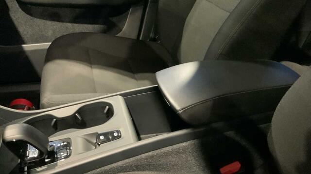 Volvo XC40 Essential, T2 automatic, Benzine + Navi + Park Assist + ....