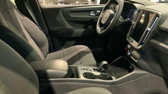 Volvo XC40 Essential, T2 automatic, Benzine + Navi + Park Assist + ....