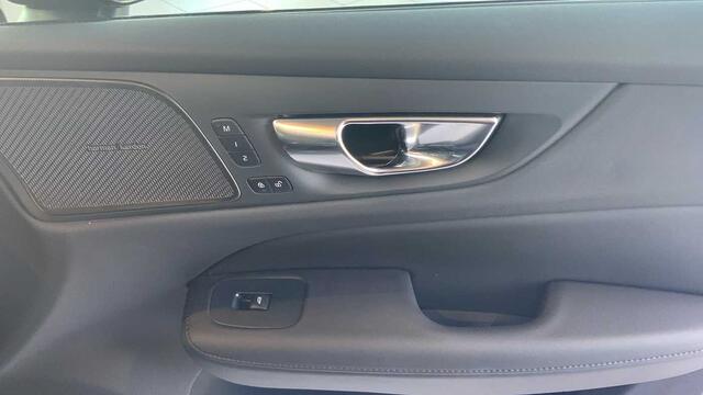 Volvo V60 II Plus, B4 Mild-Hybrid, Benzine Dark + Leder + Harman Kardon +Intellisafe surround