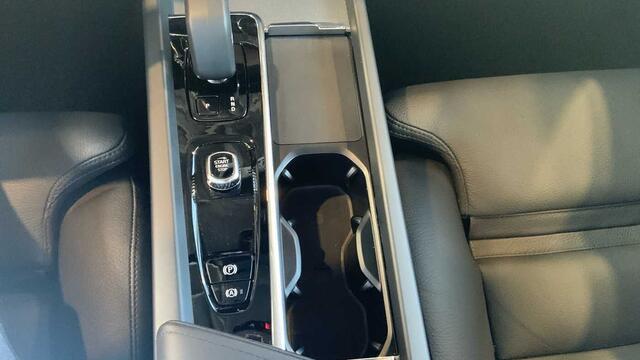 Volvo V60 II Plus, B4 Mild-Hybrid, Benzine Dark + Leder + Harman Kardon +Intellisafe surround