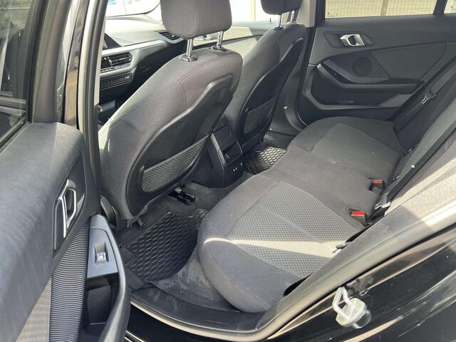 BMW 1-Serie 118 118iAbo�te autoNAVICAMERABTAndroidCarPlay