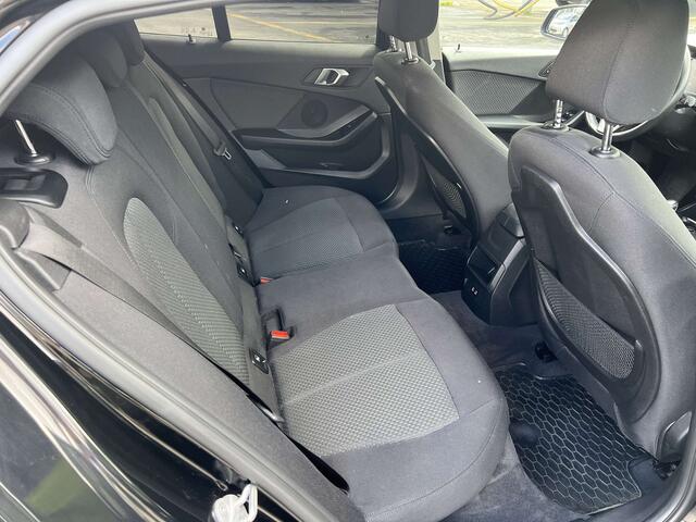 BMW 1-Serie 118 118iAbo�te autoNAVICAMERABTAndroidCarPlay