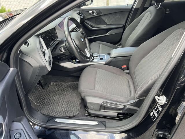 BMW 1-Serie 118 118iAbo�te autoNAVICAMERABTAndroidCarPlay