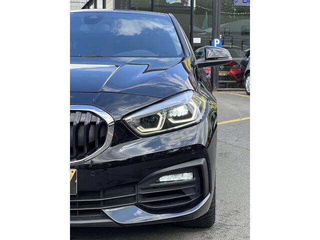 BMW 1-Serie 118 118iAbo�te autoNAVICAMERABTAndroidCarPlay