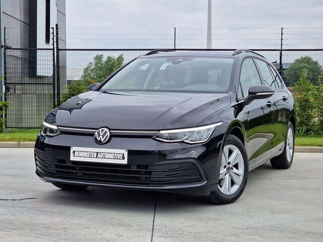 Volkswagen Golf 1.0 etsi/Carplay/Heated Seats/Camera/Navi/