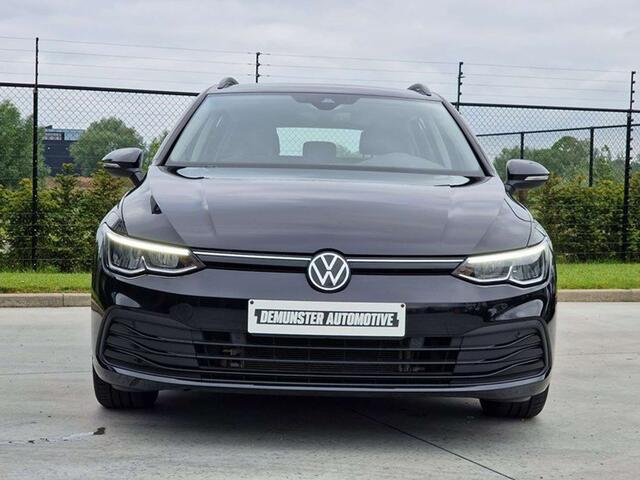 Volkswagen Golf 1.0 etsi/Carplay/Heated Seats/Camera/Navi/
