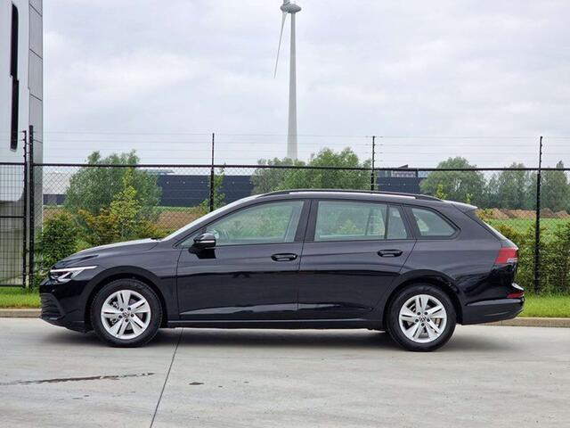 Volkswagen Golf 1.0 etsi/Carplay/Heated Seats/Camera/Navi/