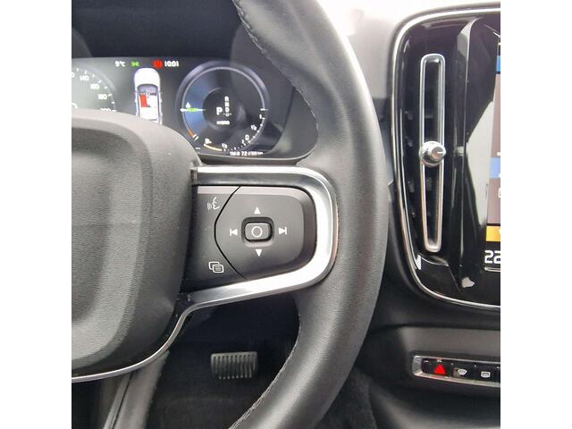 Volvo XC40 1.5 T4 PHEV/Carplay/Heated Seats/Camera/Navi