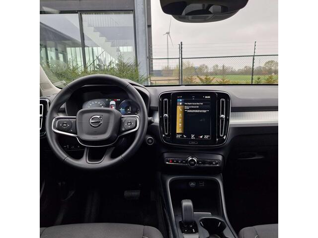 Volvo XC40 1.5 T4 PHEV/Carplay/Heated Seats/Camera/Navi