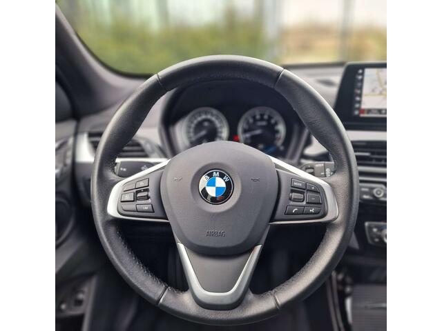 BMW X1 1.5iA xDrive 25e/HUD/Sport Seats/Camera/Trekhaak