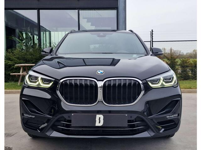 BMW X1 1.5iA xDrive 25e/HUD/Sport Seats/Camera/Trekhaak