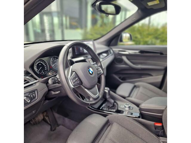 BMW X1 1.5iA xDrive 25e/HUD/Sport Seats/Camera/Trekhaak
