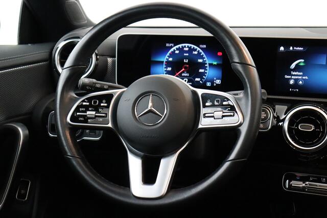 Mercedes-Benz CLA-Klasse 180 SHOOTING BRAKE DA SHOOTING BRAKE DA  + GPS + CAMERA + PDC + CRUISE + OPEN DAK + ALU 18