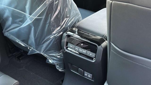 Toyota Land CRUISER Prado PRADO 2.8L GD DIESEL 4X4 LIMITED TX-L 7P 8AT