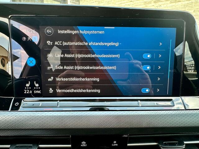 Volkswagen Golf 1.0 eTSI Active DSG MHybrid GPS APP LED