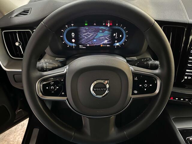 Volvo XC60 2.0 B4 MHEV Plus Dark Leder 21 360�Camera