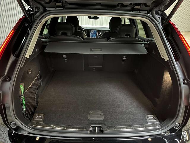 Volvo XC60 2.0 B4 MHEV Plus Dark Leder 21 360�Camera