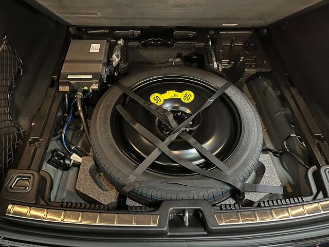 Volvo XC60 2.0 B4 MHEV Plus Dark Leder 21 360�Camera