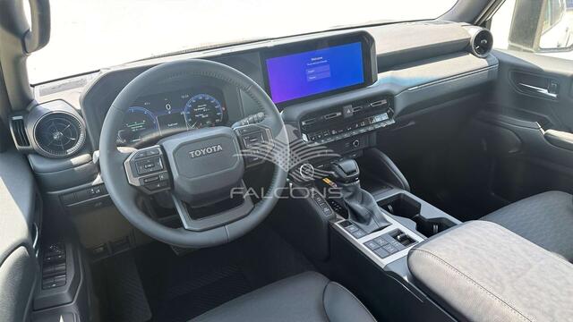 Toyota Land CRUISER Prado 2.8L DSL 4X4 FIRST EDITION AT EXPORT OUT OF EUROPE