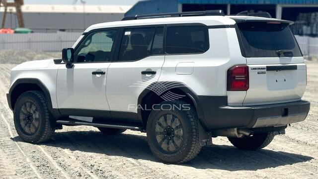 Toyota Land CRUISER Prado 2.8L DSL 4X4 FIRST EDITION AT EXPORT OUT OF EUROPE