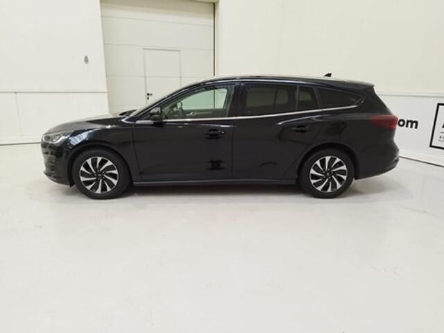 Ford Focus  Titanium - Clipper - Benzine 