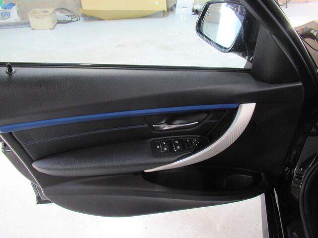 BMW 3-Serie 320 D M Sport Navi Pro LED Leder PDC Carplay Zetelver