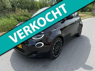 FIAT 500C La Prima 42 kWh CABRIOLET AUTOMAAT/DUURSTE UITVOERING/LEDER/NAVIGATIE/CAMERA/KEYLESS/LED/ZEER MOOI INRUIL IS MOGELIJK