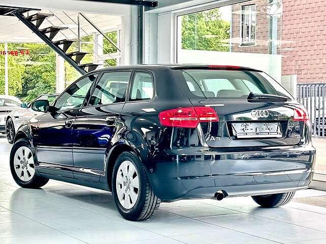 Audi A3 SPORTBACK 1.6 TDi 105cv - 5 PORTES