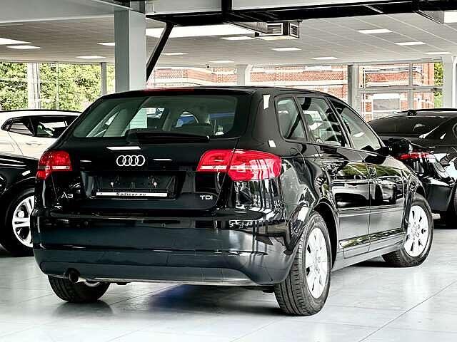 Audi A3 SPORTBACK 1.6 TDi 105cv - 5 PORTES