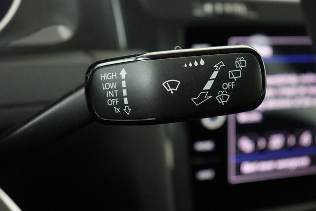 Volkswagen Golf VII TDI VII TDI + CARPLAY + GPS + CAMERA + PDC