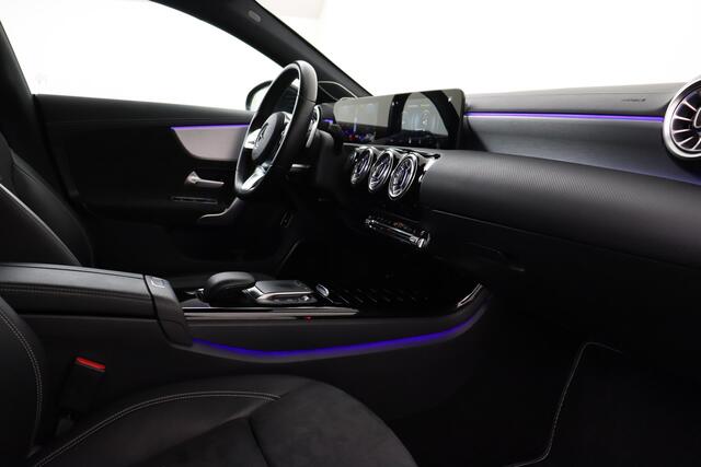 Mercedes-Benz CLA-Klasse 250 AMG-LINE SHOOTING BRAEK e-iA AMG-LINE SHOOTING BRAEK e-iA + CARPLAY + GPS + CAMERA + LEDER/ALCANTARA + PDC + CRUISE + ALU