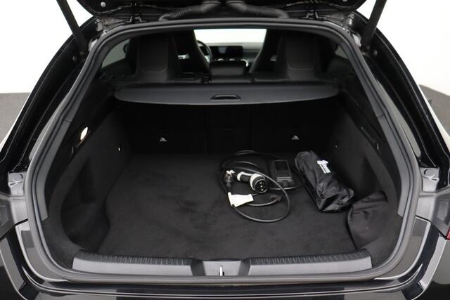 Mercedes-Benz CLA-Klasse 250 AMG-LINE SHOOTING BRAEK e-iA AMG-LINE SHOOTING BRAEK e-iA + CARPLAY + GPS + CAMERA + LEDER/ALCANTARA + PDC + CRUISE + ALU