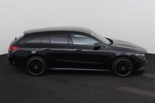Mercedes-Benz CLA-Klasse 250 AMG-LINE SHOOTING BRAEK e-iA AMG-LINE SHOOTING BRAEK e-iA + CARPLAY + GPS + CAMERA + LEDER/ALCANTARA + PDC + CRUISE + ALU