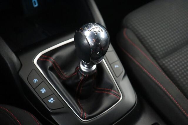 Ford Focus ST-LINE BUS 1.5 ECOBLUE ST-LINE BUS 1.5 ECOBLUE + GPS + CAMERA + PDC + CRUISE + ALU