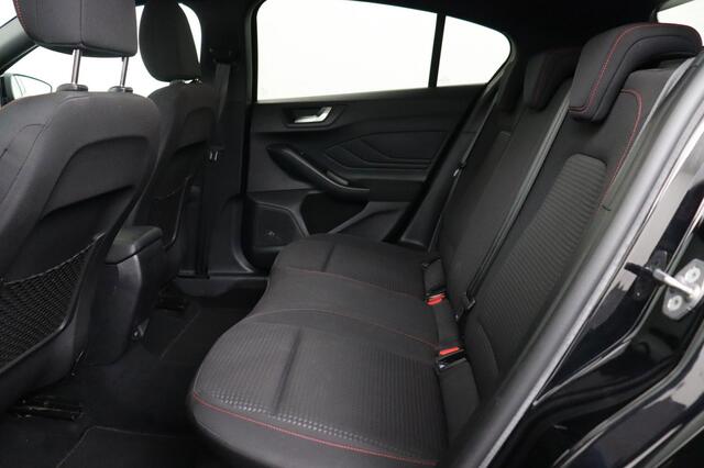 Ford Focus ST-LINE BUS 1.5 ECOBLUE ST-LINE BUS 1.5 ECOBLUE + GPS + CAMERA + PDC + CRUISE + ALU