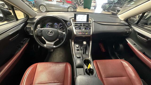 Lexus NX 300h 2.5i AWD Business Edition E-CVT