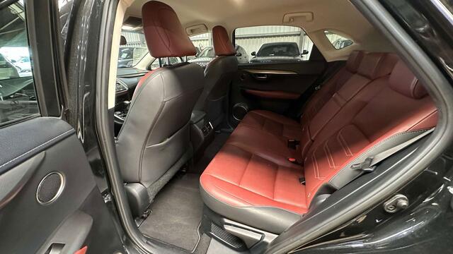 Lexus NX 300h 2.5i AWD Business Edition E-CVT