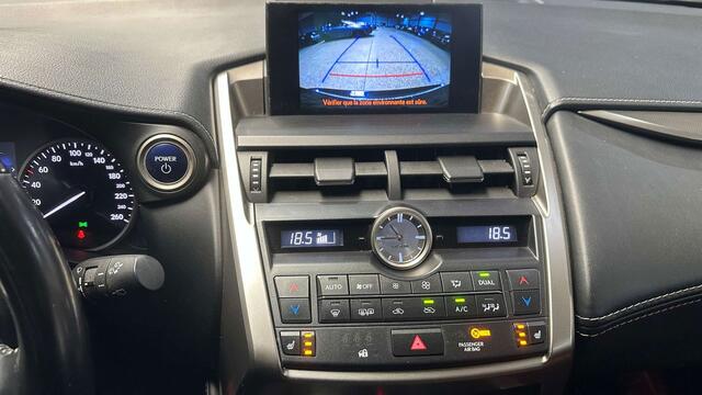 Lexus NX 300h 2.5i AWD Business Edition E-CVT