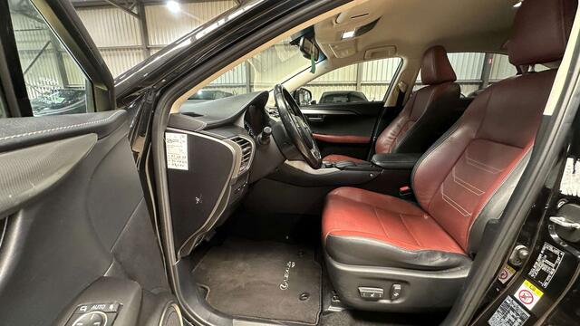 Lexus NX 300h 2.5i AWD Business Edition E-CVT