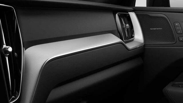Volvo XC60 Black Edition Plus, T6 AWD Plug-in hybrid, Elektrisch/benzine