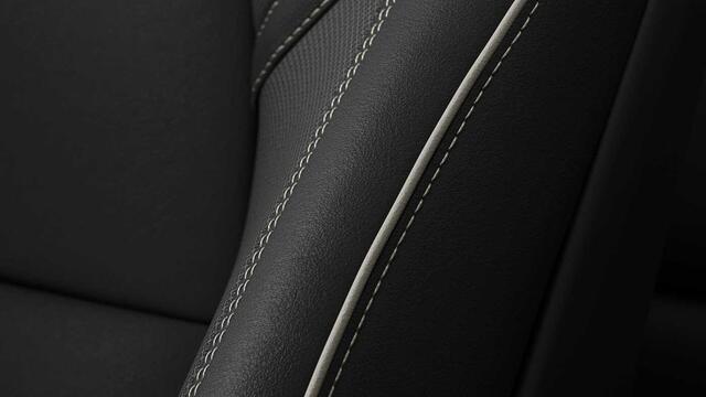 Volvo XC60 Black Edition Plus, T6 AWD Plug-in hybrid, Elektrisch/benzine
