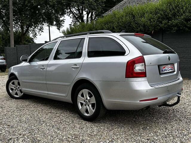 Skoda Octavia SW 1.6 CR TDi Ambition NAVI/SENSOR/CRUISE/BT MUSIC
