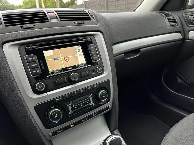 Skoda Octavia SW 1.6 CR TDi Ambition NAVI/SENSOR/CRUISE/BT MUSIC